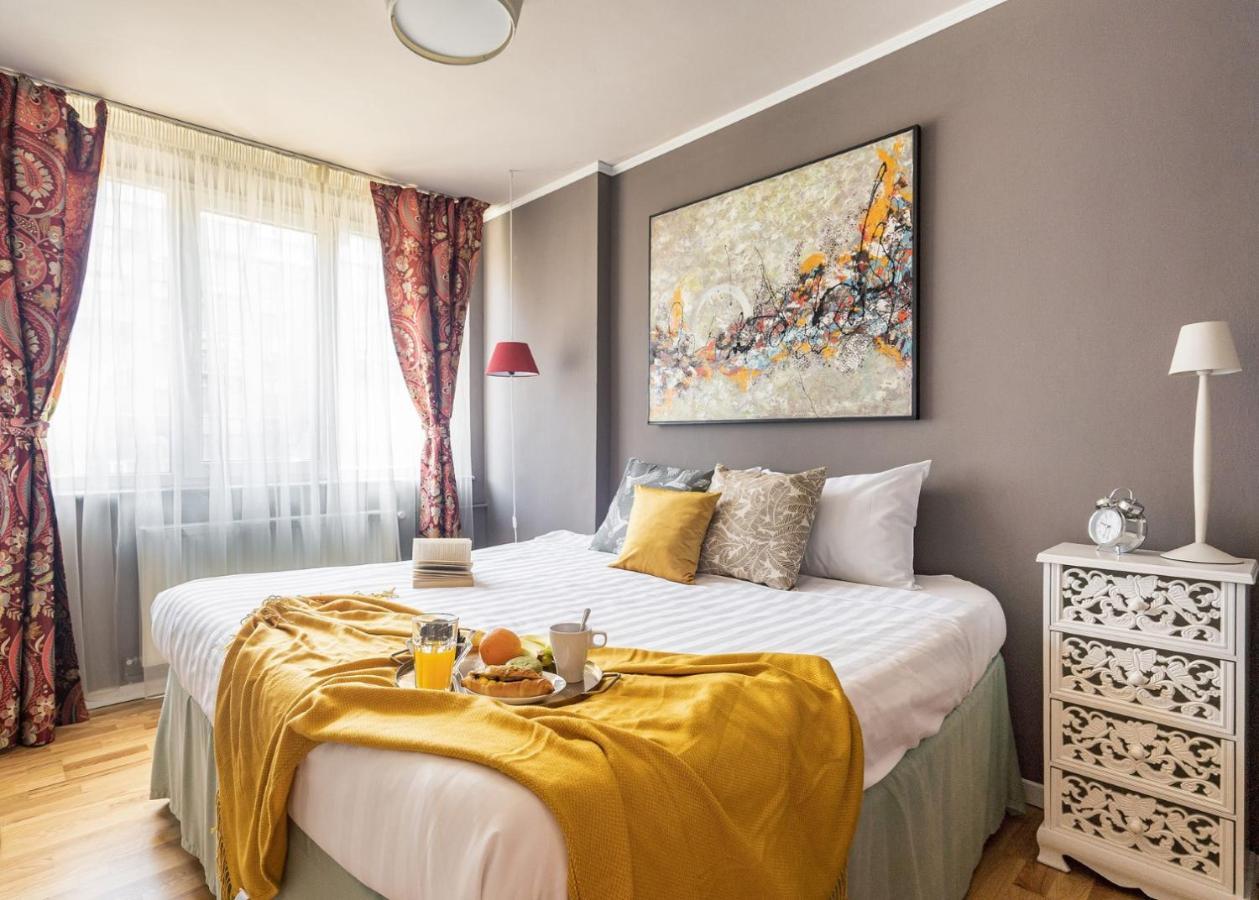 Spacious Downtown Apartment - Old Town Βουκουρέστι Εξωτερικό φωτογραφία