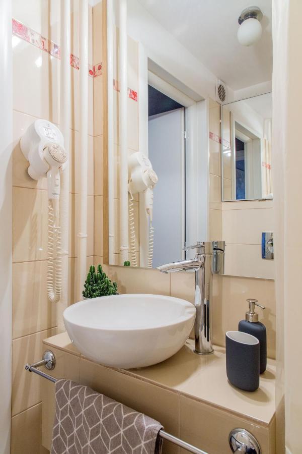 Spacious Downtown Apartment - Old Town Βουκουρέστι Εξωτερικό φωτογραφία